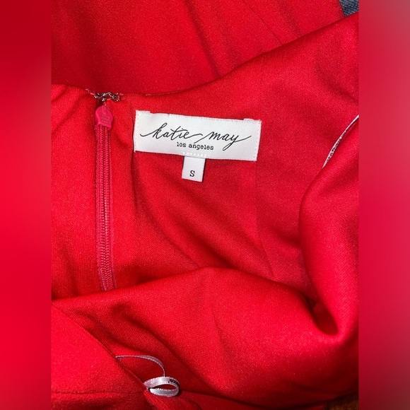 New! Katie May x Revolve Tina Red Low Back Gown in Cherry 🍒 Small NWT! - Picture 12 of 12